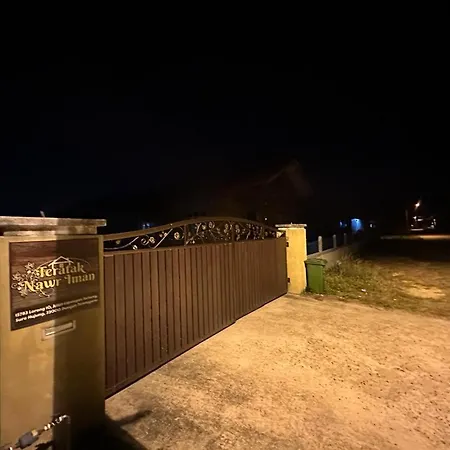 Nawra Iman Holiday Home Dungun Exterior photo